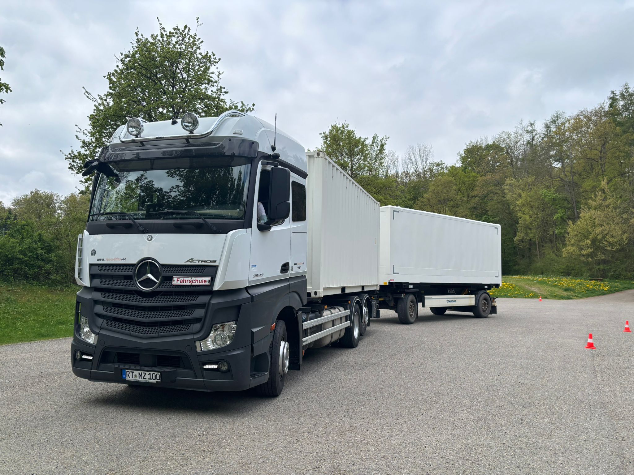 MAN TGX mit Anhänger